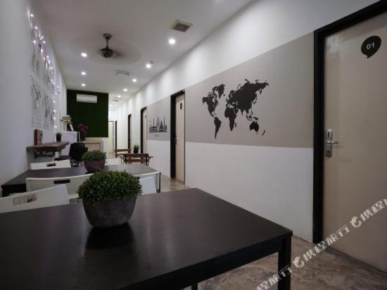 Comma Hotel Bandar Saujana Putra Exteriér fotografie