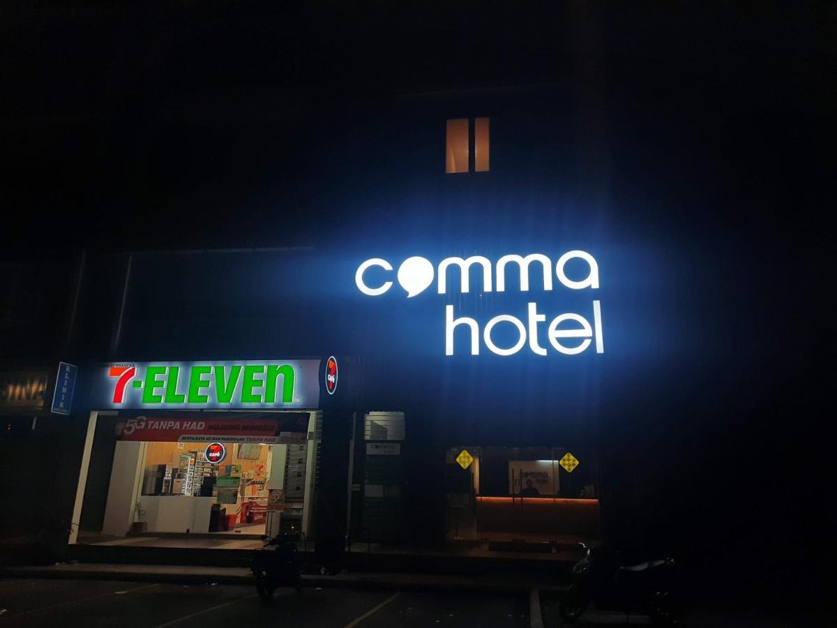 Comma Hotel Bandar Saujana Putra Exteriér fotografie