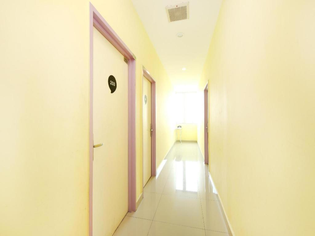 Comma Hotel Bandar Saujana Putra Exteriér fotografie