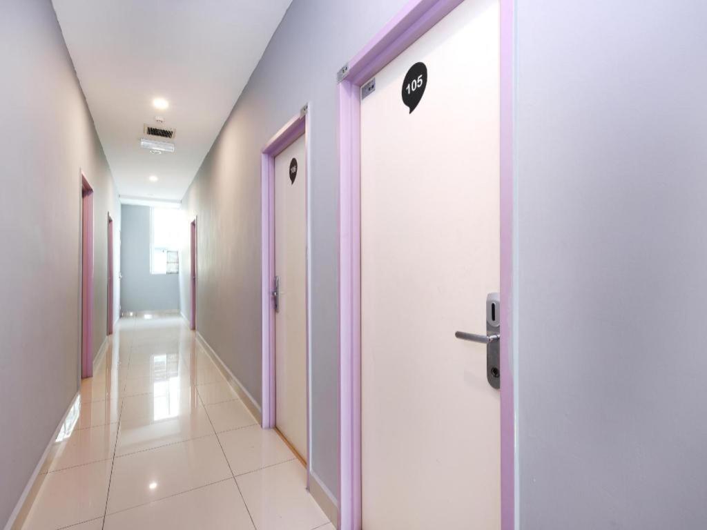 Comma Hotel Bandar Saujana Putra Exteriér fotografie