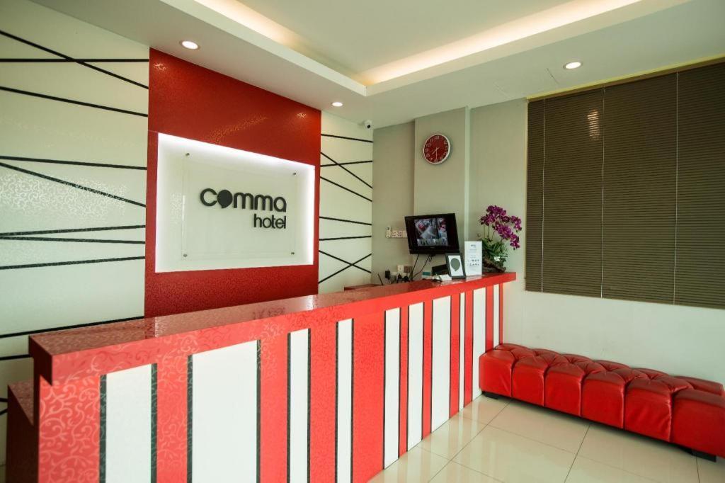 Comma Hotel Bandar Saujana Putra Exteriér fotografie