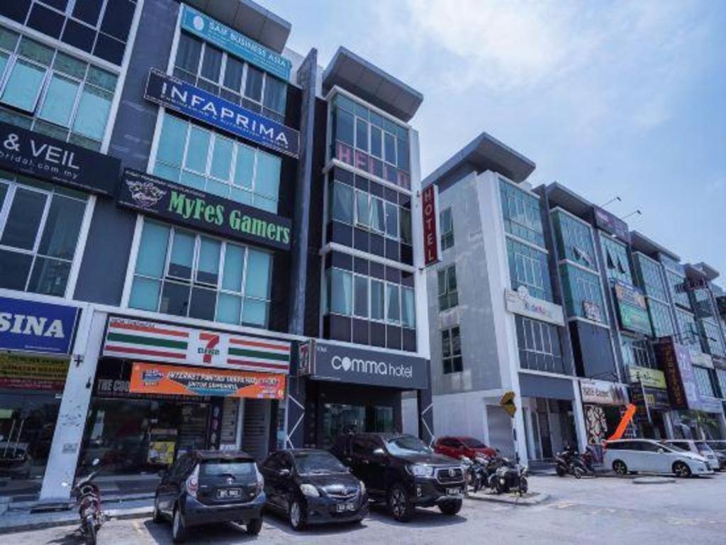 Comma Hotel Bandar Saujana Putra Exteriér fotografie